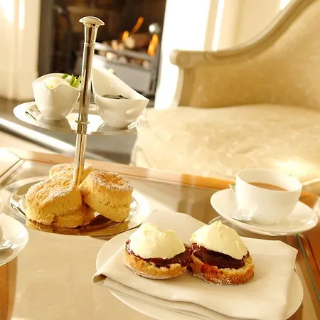 Nansloe Manor Guest house *