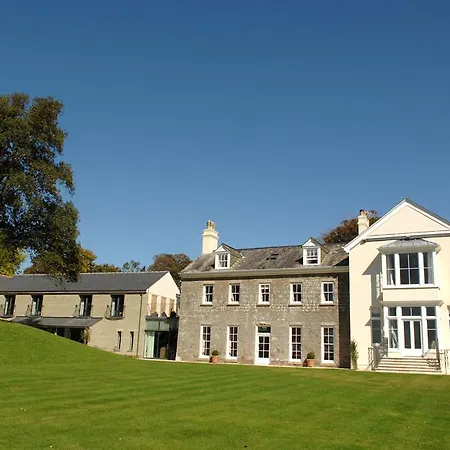 Nansloe Manor Guest house *